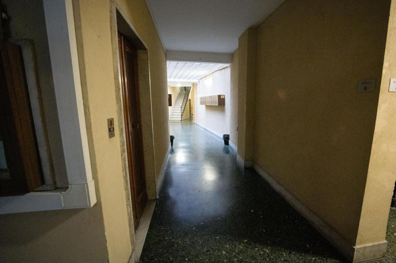 Intero Appartamento A Genova Luaran gambar
